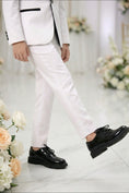 Bild in Galerie-Betrachter laden, Boys White Tuxedo 3-Piece Suit with Black Satin Shawl Lapel