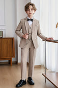 Bild in Galerie-Betrachter laden, Boys Beige 3-Piece Suit for Modern Indoor Weddings