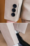 Bild in Galerie-Betrachter laden, Boys Beige 3-Piece Suit for Modern Indoor Weddings