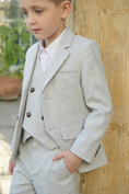 Load image into Gallery viewer, Boys Light Grey Linen Wedding Outfit with Soft Tailoring 3-Piece Suit