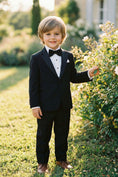 Charger l'image dans la visionneuse de la galerie, Boys Black Tuxedo 2-Piece Set with Satin Shawl Lapel
