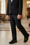 Cargar la imagen en la vista de la galería, Boys Black Tuxedo 2-Piece Suit Jacket & Pants Set
