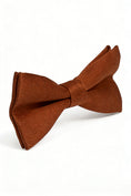 Bild in Galerie-Betrachter laden, Boys Brown Bow Tie