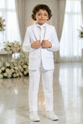Bild in Galerie-Betrachter laden, Boys White 2-Piece Suit for Ballroom Weddings