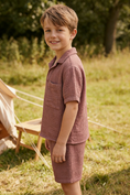 Cargar la imagen en la vista de la galería, Boys Dusty Rose Crinkle Linen Short-Sleeve Shirt & Shorts Set