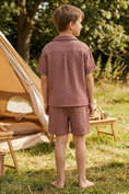 Cargar la imagen en la vista de la galería, Boys Dusty Rose Crinkle Linen Short-Sleeve Shirt & Shorts Set