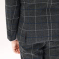 Bild in Galerie-Betrachter laden, Dark Grey Plaid Elegant 5 Piece Boys Suits
