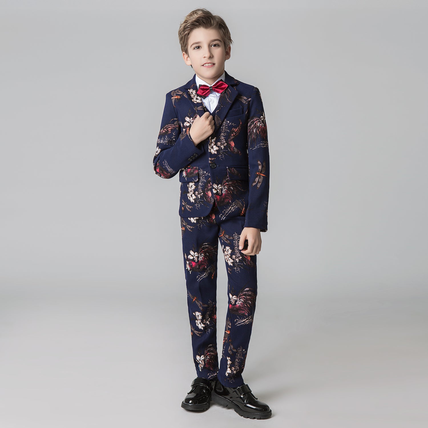 Unique Design Slim Fit Modern 5 Piece Boys Suits