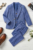 Cargar la imagen en la vista de la galería, Boys Blue Linen-Blend 3-Piece Suit for Villa Weddings
