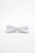 Load image into Gallery viewer, Boys White Bow Tie
