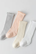 Load image into Gallery viewer, Boys 3-6 Year Old Ruffled Cotton Socks

