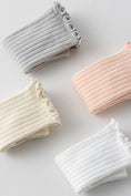 Load image into Gallery viewer, Boys 3-6 Year Old Ruffled Cotton Socks

