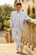 Bild in Galerie-Betrachter laden, Boys Sky Blue 3-Piece Suit for Garden Weddings
