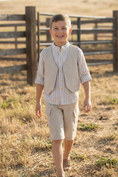 Gallery viewerに画像を読み込む, Boys Beige Cardigan Vest And Shorts
