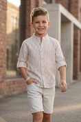 Cargar la imagen en la vista de la galería, Boys Round-Neck Striped Shirt
