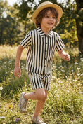 Gallery viewerに画像を読み込む, Boys Black And White Striped Shirt 2-piece Set
