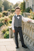 Load image into Gallery viewer, Boys Grey Houndstooth Single-breasted Vest
