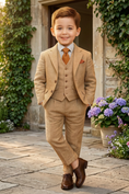 Load image into Gallery viewer, Oatmeal-Colored Single-Breasted 3-Piece Suit

