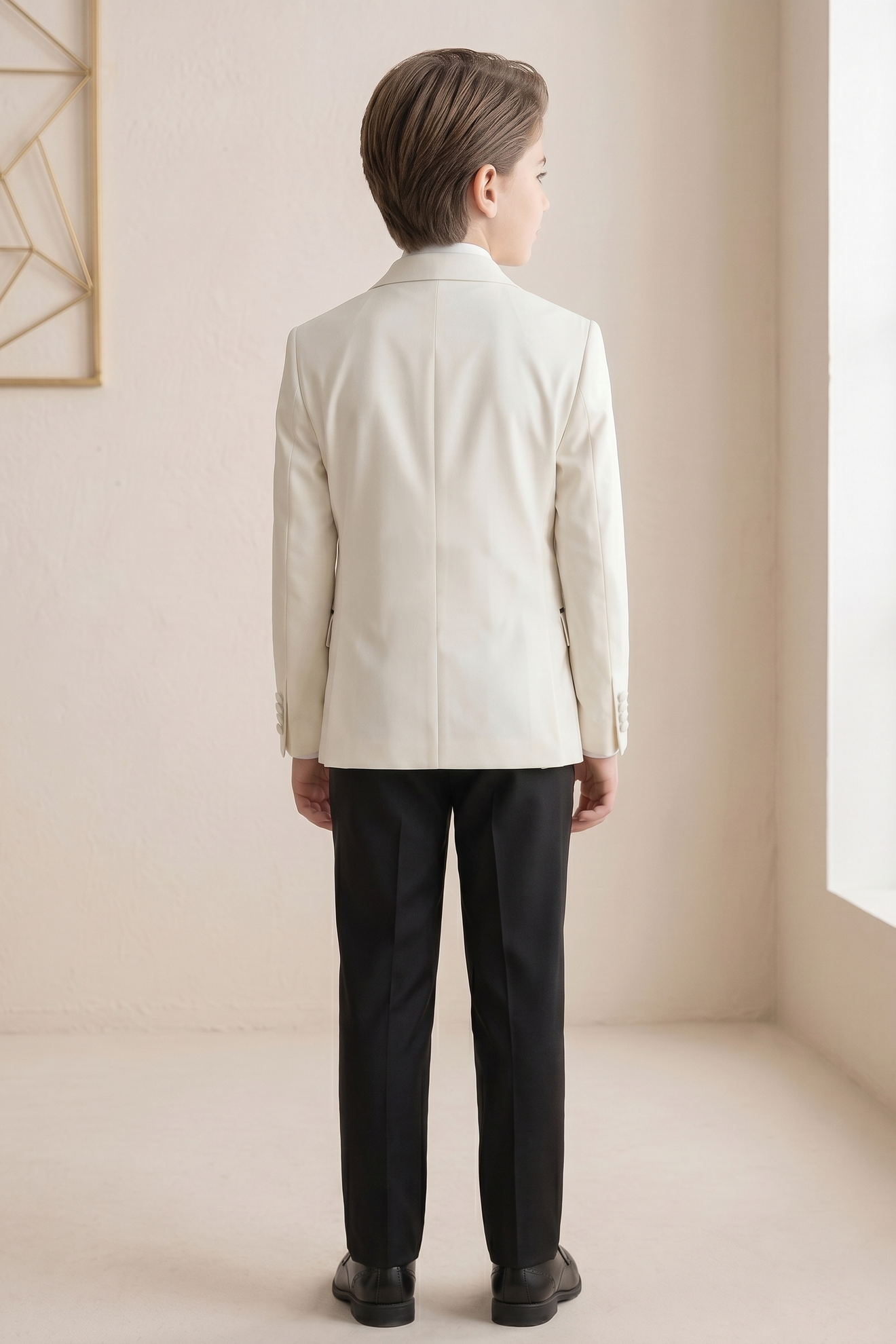 Black And White Double-Breasted 2-Piece Suit