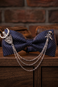 Bild in Galerie-Betrachter laden, Navy Blue Striped Pirate Brooch Satin Bow Tie
