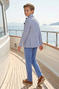 Charger l'image dans la visionneuse de la galerie, Boys Seersucker Stripe Blazer with Light Blue Trousers 2-Piece Suit for Weddings
