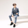 Cargar la imagen en la vista de la galería, Grey Formal 5 Piece Boys Suits
