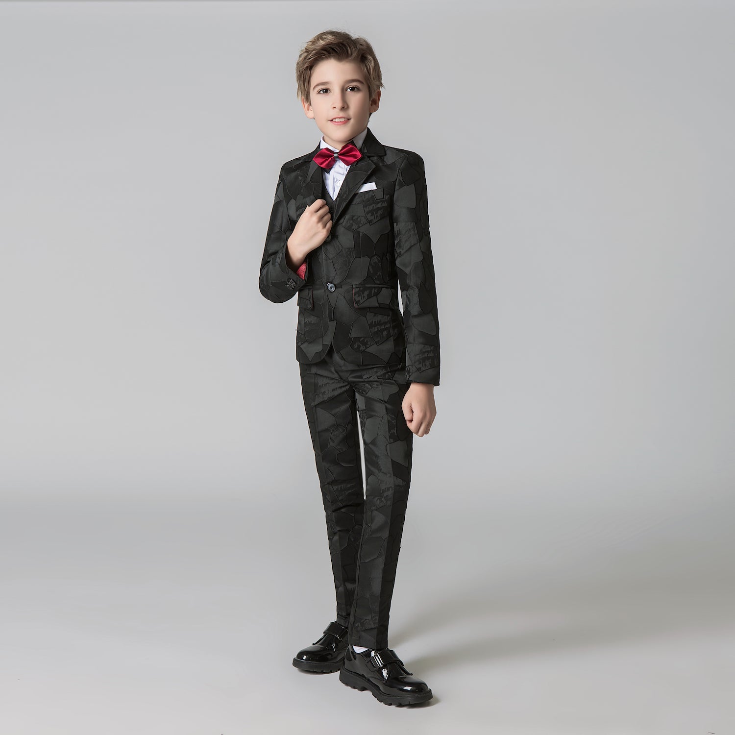 Unique Design Slim Fit Modern 5 Piece Boys Suits