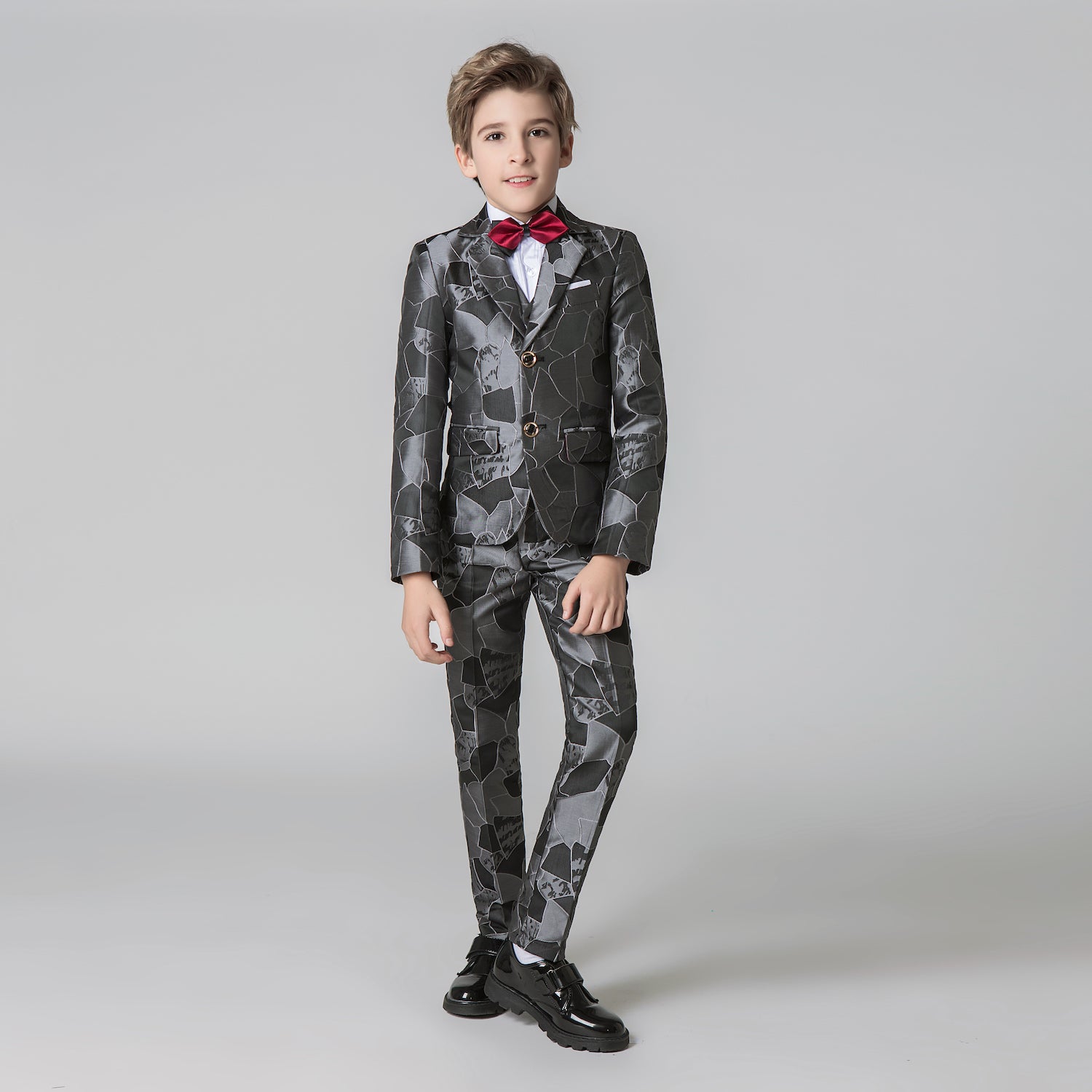 Unique Design Slim Fit Modern 5 Piece Boys Suits