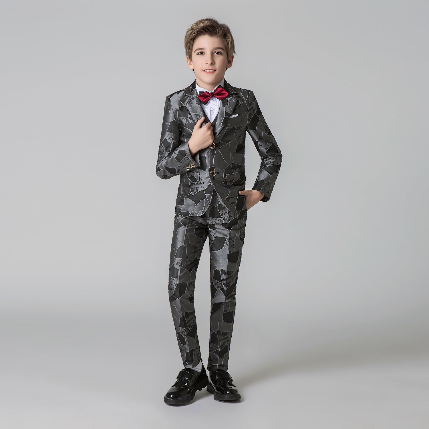 Unique Design Slim Fit Modern 5 Piece Boys Suits