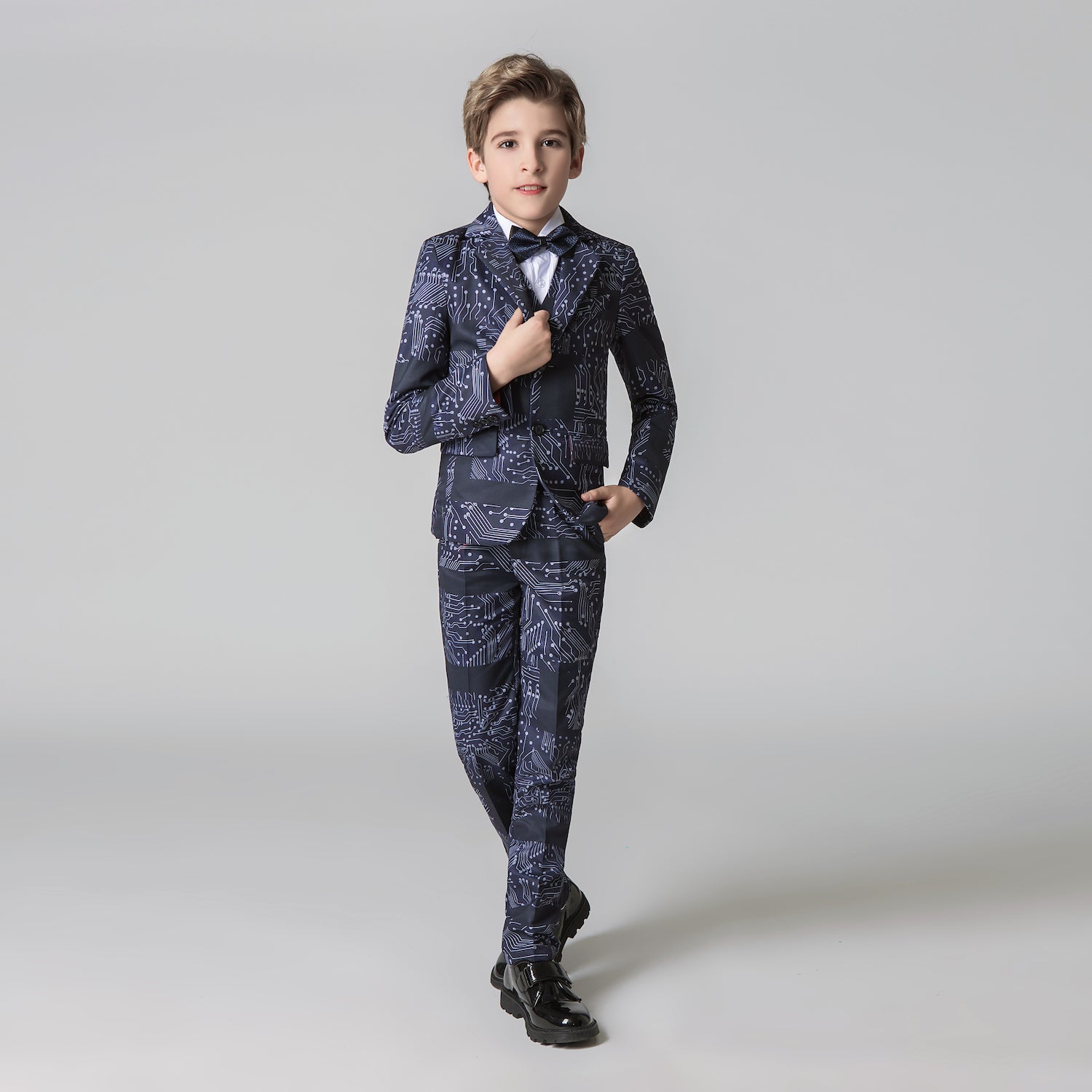 Unique Design Slim Fit Modern 5 Piece Boys Suits