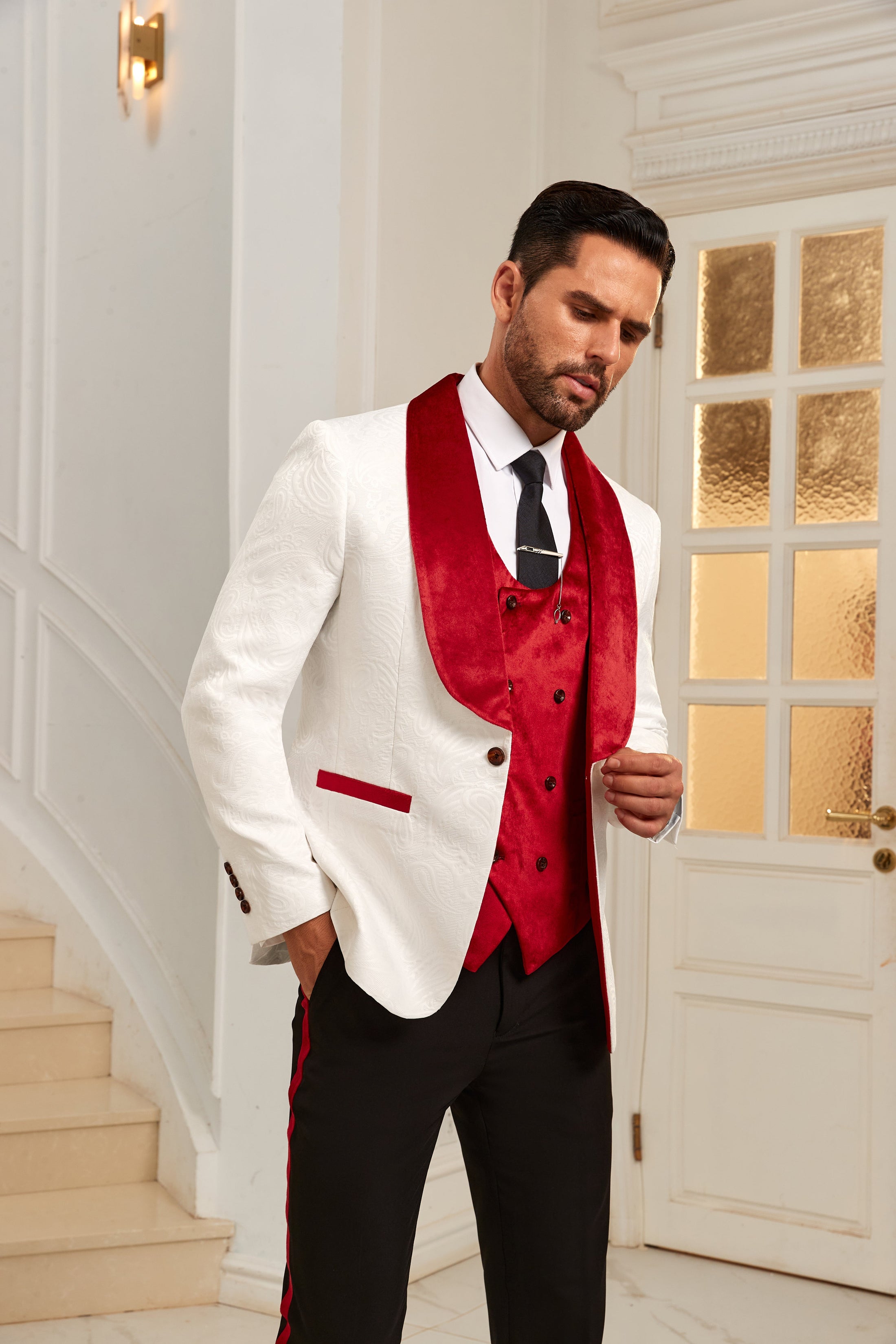 Designer Style Fashion Most Popular 3 Pieces Men Suits