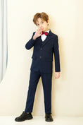 Cargar la imagen en la vista de la galería, Navy Plaid Elegant Formal 5 Piece Boys Suits
